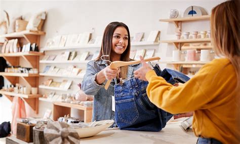 Retail Store Operations 的图像结果