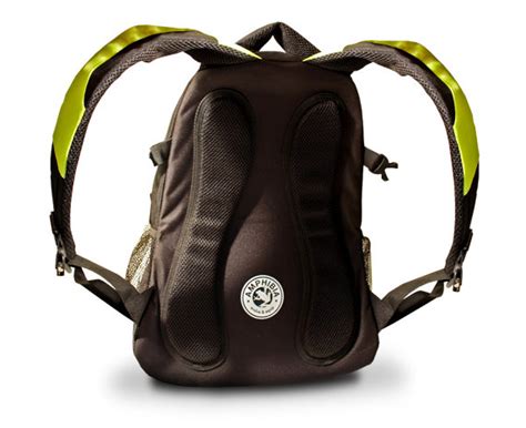 Amphibia Barrel Backpack 的图像结果