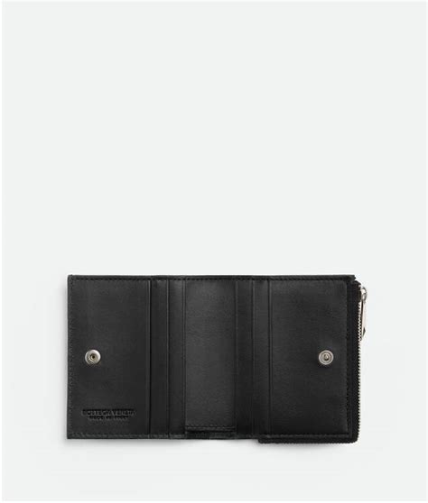 Men's Intrecciato Bi-Fold Wallet With Zip in Black | Bottega Veneta US