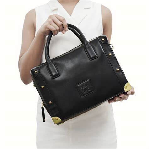 Hidesign Bags - Buy Hidesign Bags Online at Best Prices In India ...