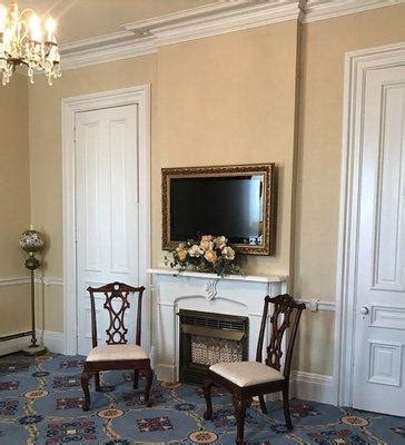 Oldham, Roberts & Powell Funeral Home, 1110 Barnes Mill Rd, Richmond ...