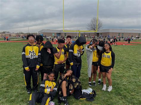 Maple Park Middle School NKC Schools | Track meet 4/3- Lakeview, Maple ...