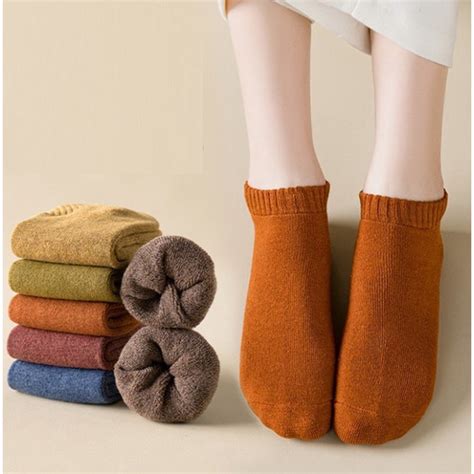 Jual Kaos Kaki Wanita Pendek Ankle Tebal Dibawah Mata Kaki Santai Kerja ...