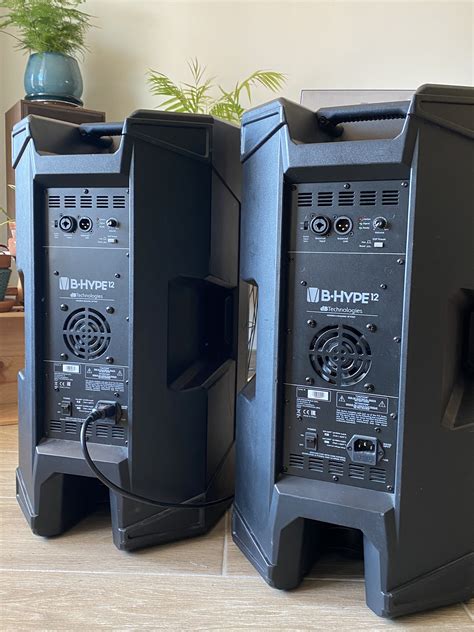 B-Hype 12 - dB Technologies B-Hype 12 - Audiofanzine