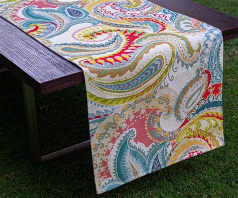 Shikara Table Runner – VAYA Home