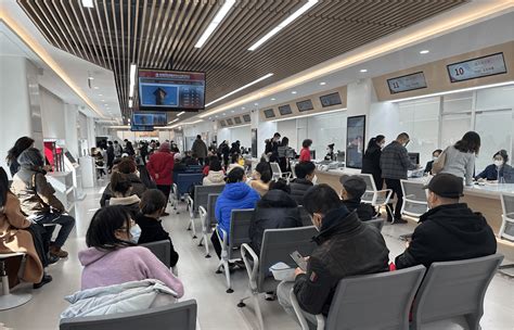 北京市出入境大厅：申办出入境证件人数已和疫情前高峰期水平基本持平_工作日_外国人