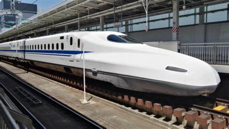Die "Kunst" des Hochgeschwindigkeitszugs Shinkansen aus Japan