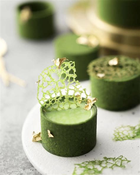 Pin by Ulla T. on m a t c h a — | Matcha dessert, Matcha cake, Green ...