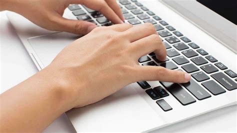 Computer Write Email 的图像结果