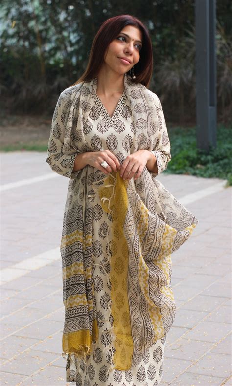 Cotton Handblock Off-white & Black Oak Leaf Print Suit with Kota Doria ...