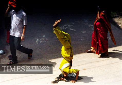 Street circus Feature Photo A woman photographed perfor...