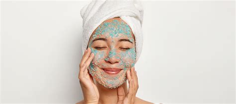 How to Exfoliate your Skin at Home