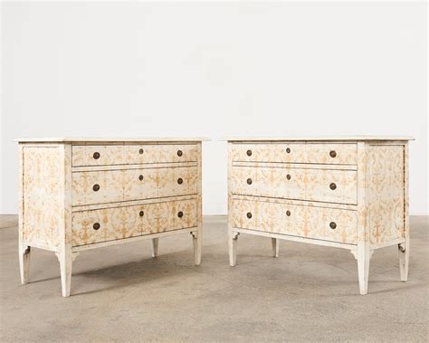 Rezultat imagine pentru New Commodes