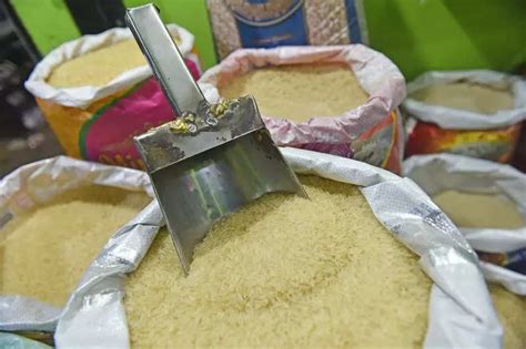 Telangana set to distribute fine rice to ration card holders from Ugadi