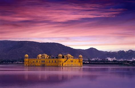 Jaipur Tour Package by AC Tempo Traveller