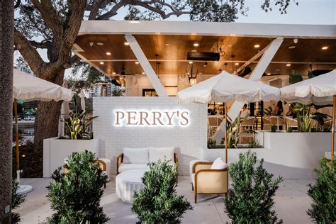 Perry's Porch - The St. Pete Pier