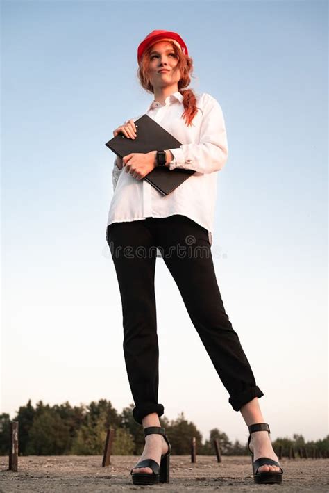 Female Engineer 的图像结果