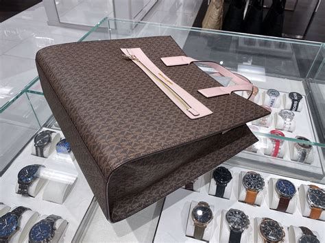 Buy Michael Kors Kenly Large Tote MK Logo Signature PVC Bag Powder ...