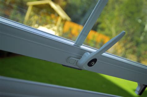 How to Fix Window Lock 的图像结果