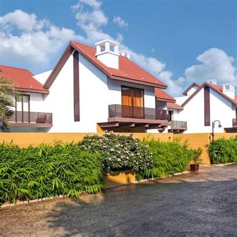 Daman Holiday Rentals & Homes - Dadra and Nagar Haveli and Daman and ...