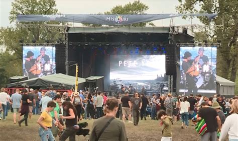 Evolution Square Concerts 的图像结果