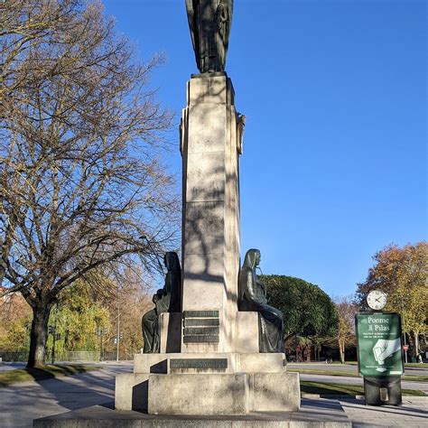 ESCULTURA DE SANTO DOMINGO DE GUZMAN (2026) All You Need to Know BEFORE ...