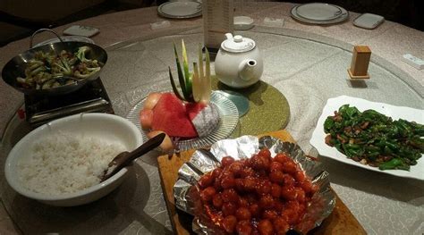 ZHAORI INTERNATIONAL HOTEL (Fengxin County) - Hotel Reviews, Photos ...