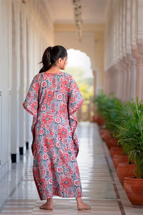 The Reminiscing Red Blossom Hand-block Printed Cotton Kaftan