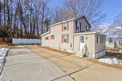 32 Lakeview St, Pittsfield, MA 01201 | Homes.com