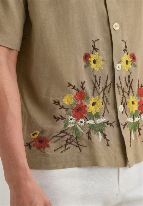 Buy Lastest Embroidery Shirts | Banana Club