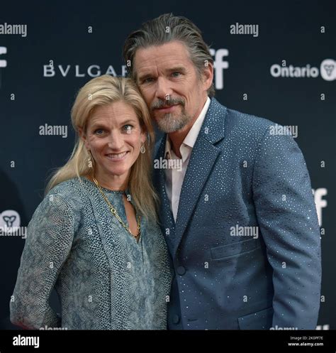 Ethan hawke and wife ryan hawke hi-res stock photography and images - Alamy