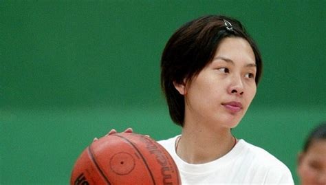 中国女篮最惨球员：孩子夭折，亲人相继癌症去世，自己也英年早逝|癌症|陈鹭芸|篮球队_新浪新闻