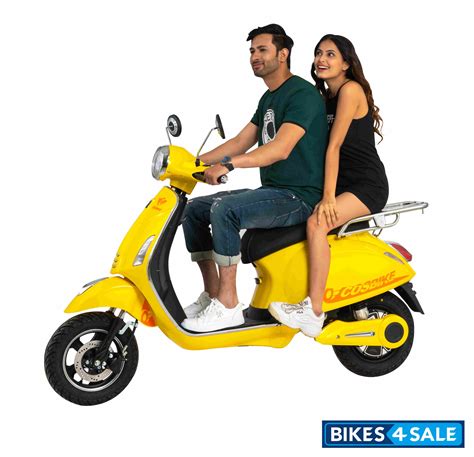 Photo 8. Cosbike Tesla ER-LX Scooter Picture Gallery - Bikes4Sale