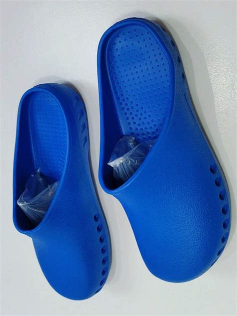 Women's Universal Perforated Shoes, Surgical Shoes, Nurse Shoes ...