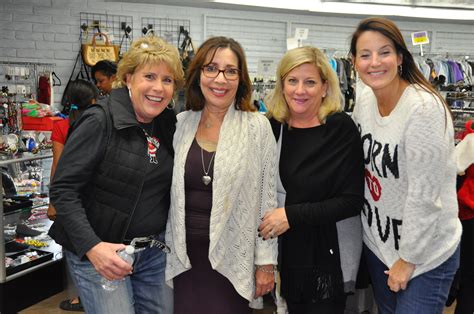 Assistance League of Tustin - Home