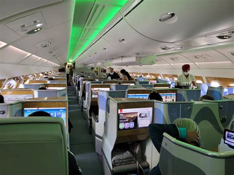 Airline Review: Emirates - Business Class (Airbus 380-800 with Lie Flat ...