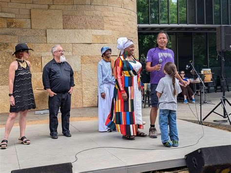 Robert Lewis Storyteller | Native American