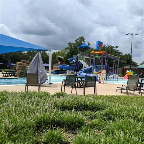 Bellaire Pool at Bellaire Town Square Family Aquatic Center ...