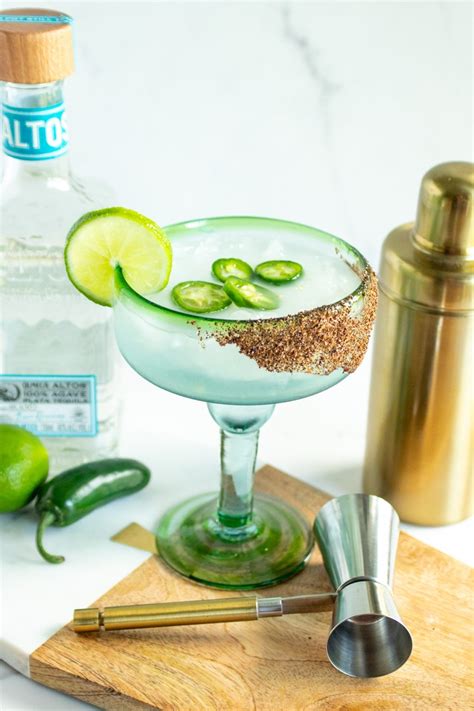 The BEST Skinny Spicy Margarita Recipe (low carb, keto) - Natasha's ...