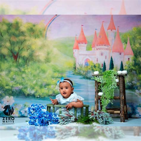 Oval Crib – Madras Prop Store