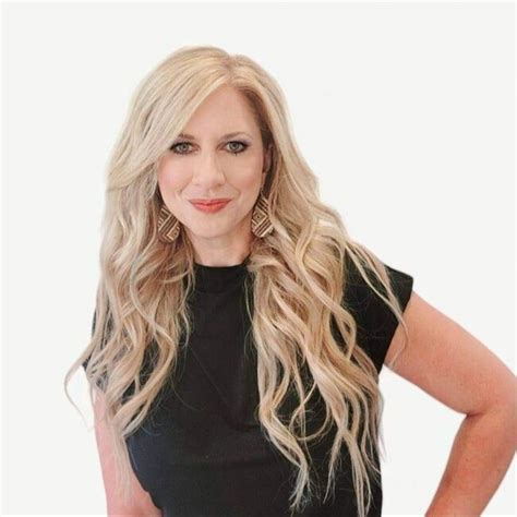 Sara Bugg | Real Estate Agent in Overland Park, KS - Homes.com