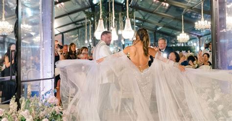 Best Wedding Bride Entrance 的图像结果