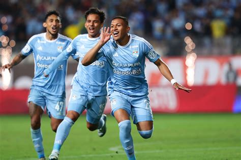 Gol de Fernando Pacheco en Sporting Cristal vs. Universitario por fecha ...