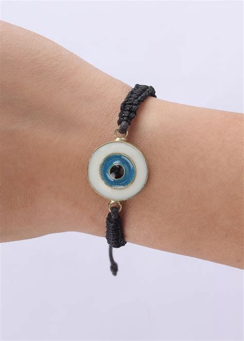 Get Handmade Evil Eye Adjustable Bracelet at ₹ 599 | LBB Shop