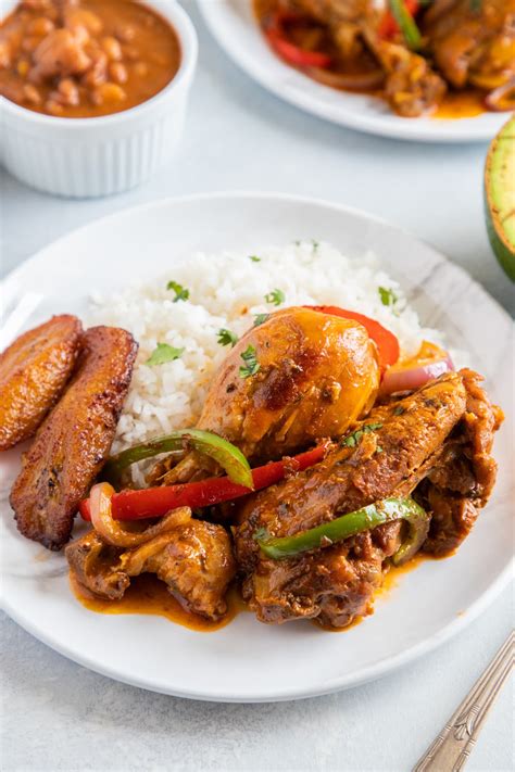 Pollo Guisado (Dominican Stewed Chicken) - My Dominican Kitchen