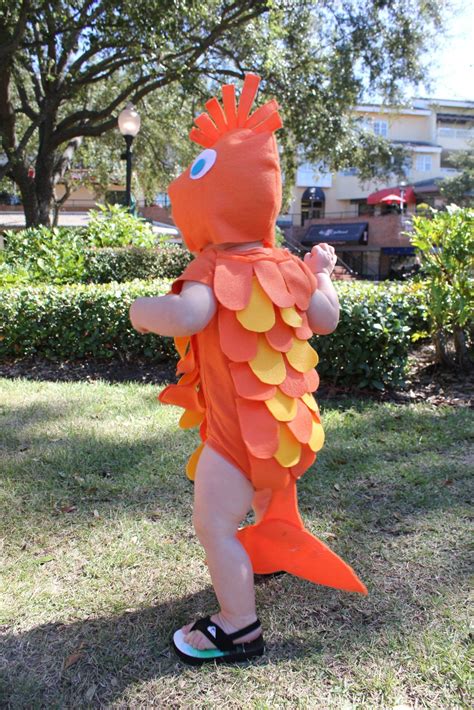 DIY family fish Halloween costume (no sewing required!) | Diy fish ...