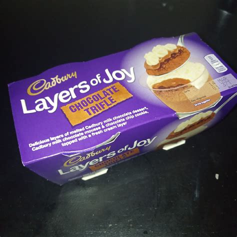 Supersupergirl's Food Reviews: Cadburys Layer of Joy Chocolate Trifle
