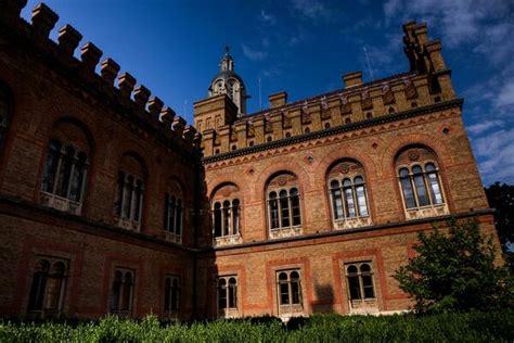 University 的图像结果