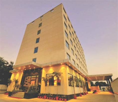 THE 10 CLOSEST Hotels to Novotel Jaipur Convention Centre