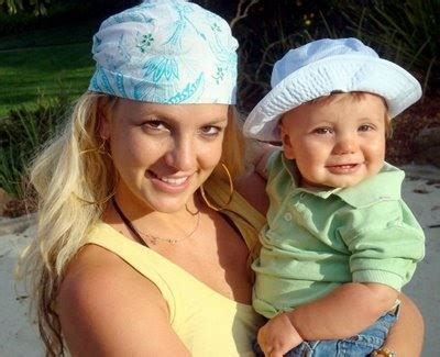 LadyThrills.com: Britney Spears' Son Jayden Has a Seizure
